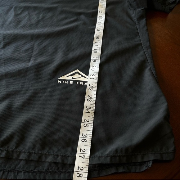 Nike | Dri-Fit Trail Runnin 365 Men’s T-Shirt in Black - Picture 11 of 12